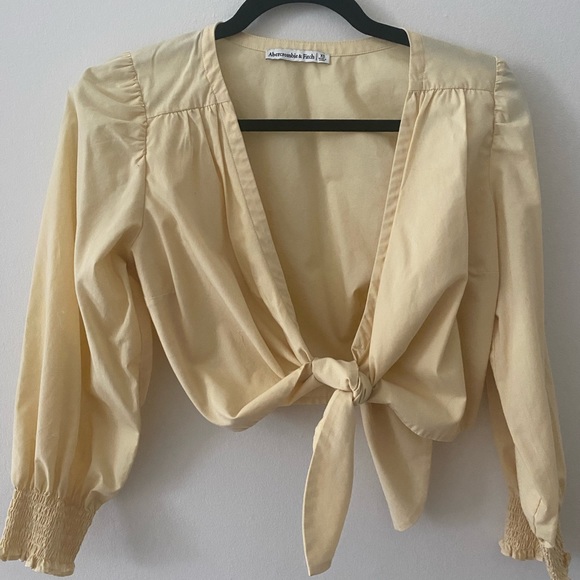Abercrombie front tie blouse - Picture 2 of 3